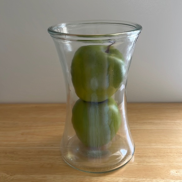 Glass Vase - Picture 3 of 8